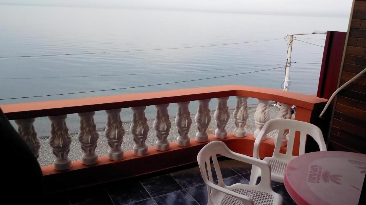 Guest House Rusalka Kobuleti Exterior foto